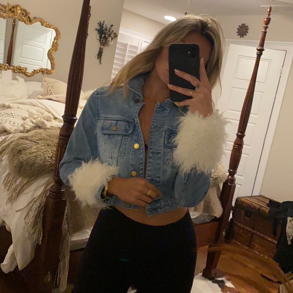 Michael KORS denim jacket with detachable fur!